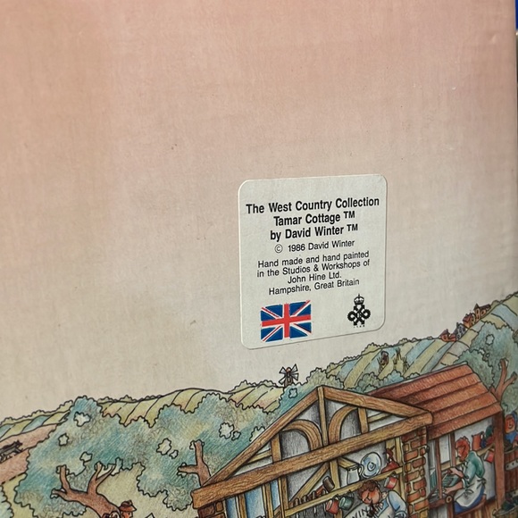 David Winter Cottages Set of 3 - Picture 13 of 15